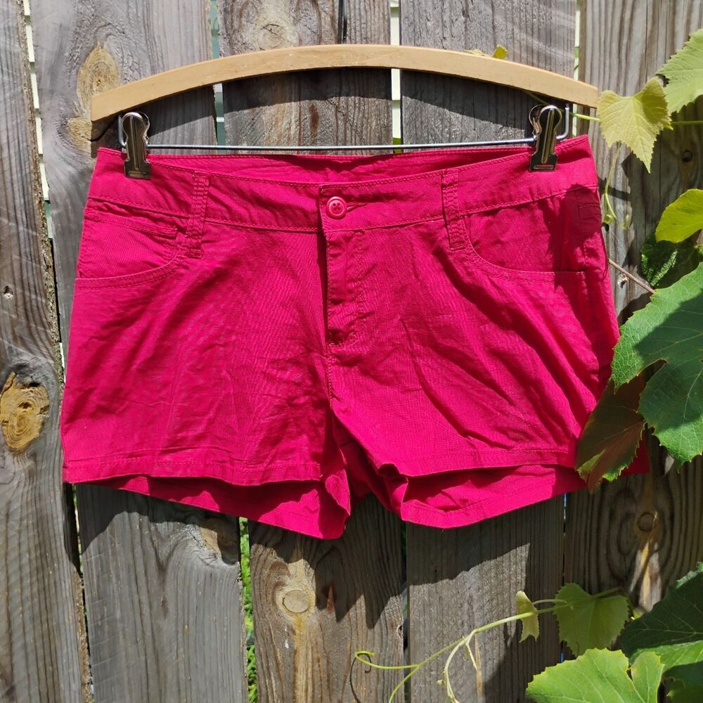 City Streets Y2K Red Stretch Casual Twill Style Shorts Low Mid Rise Womens 9